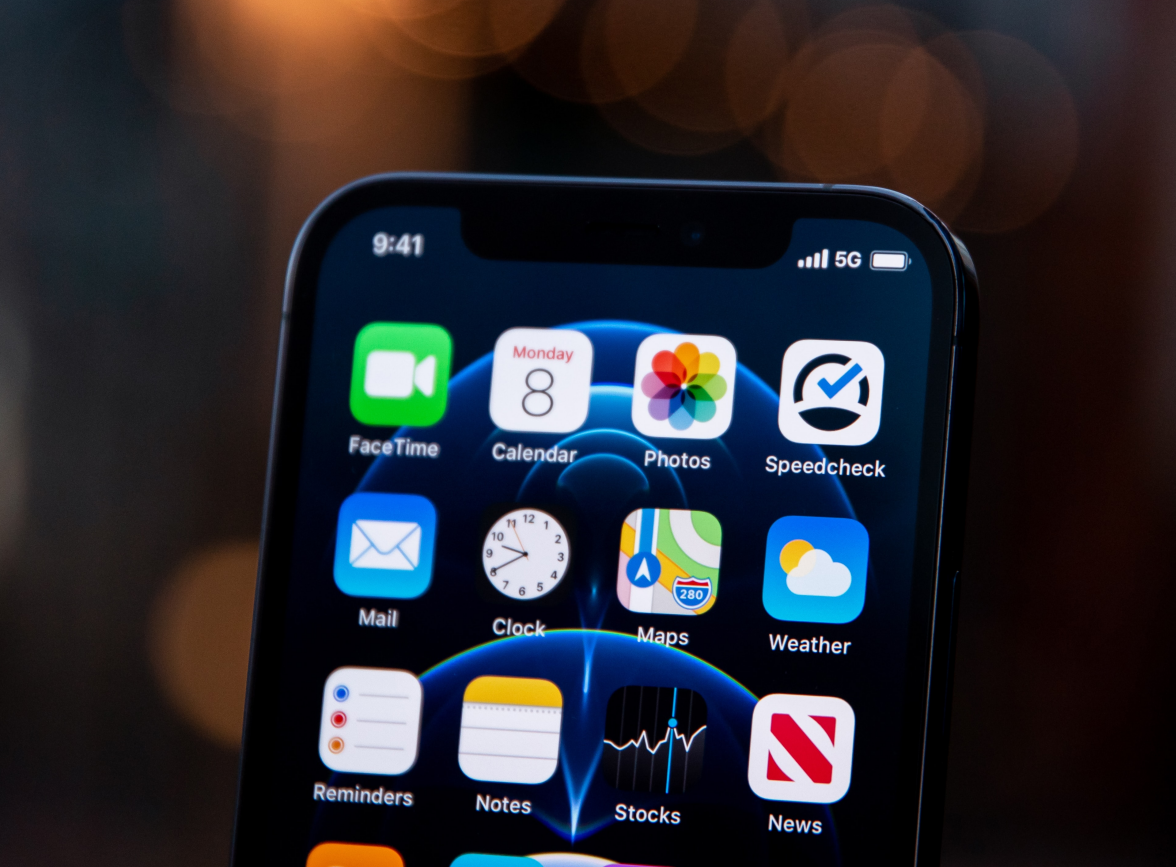 龙岩苹果手机维修分享为什么 iPhone 12 在冬季会自动关机 